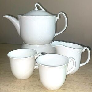 Vintage Royal Albert Bone China, “Profile” 1990, Royal Doulton